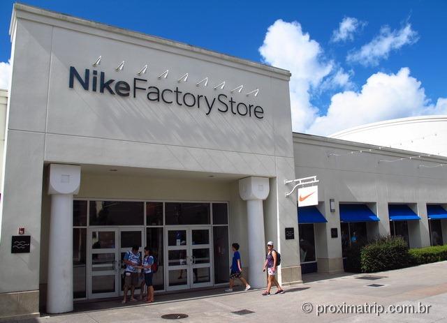 nike outlet at premium outlets