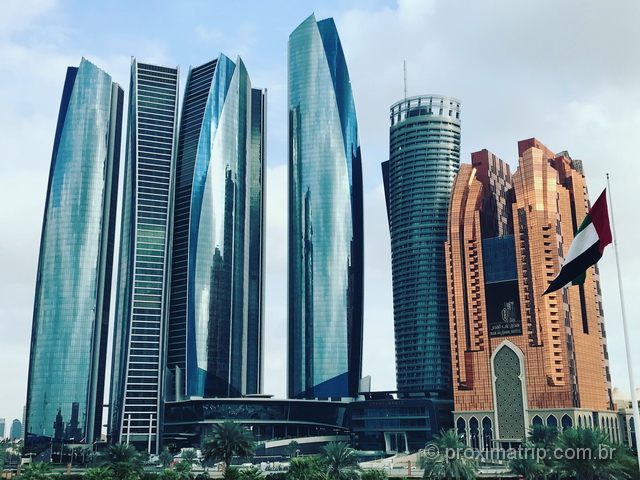 O Que Fazer Em Abu Dhabi Roteiro De 1 Dia Com Principais Atrações Em Bate Volta De Dubai