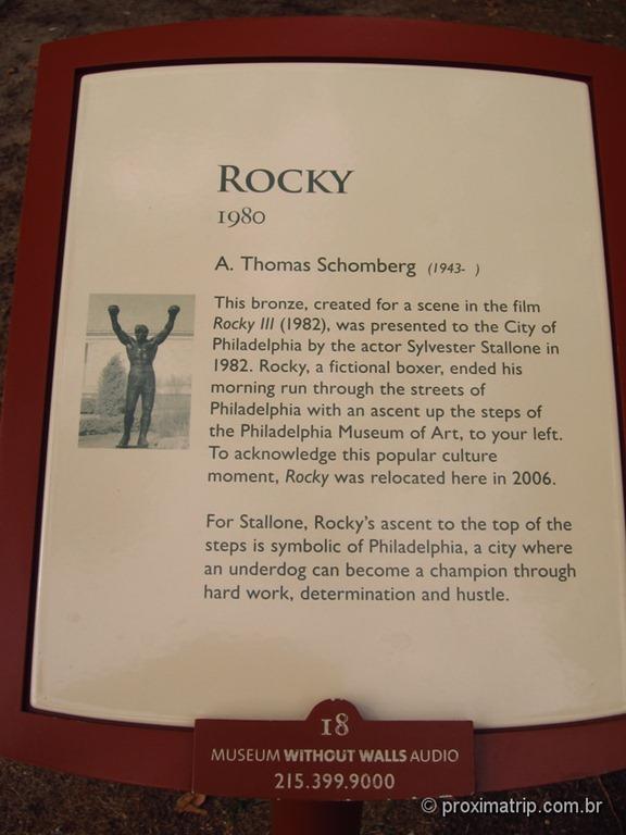 placa da estátua de "Rocky Balboa" no Museu de Arte da Philadelphia