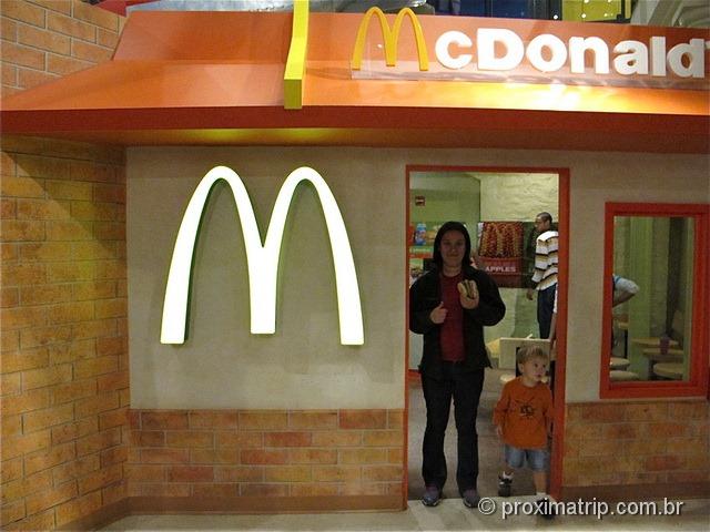 Mc Donalds dentro do Please Touch Museum - Philadelphia