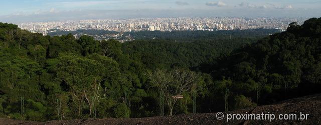 Pedra Grande - PQ Estadual da Serra da Cantareira - vista da cidade de São Paulo - foto panorâmica