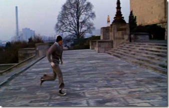 rocky running up the stairs - Museu de Arte da Philadelphia