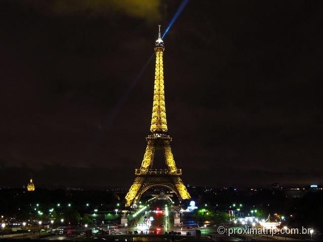 Torre Eiffel à noite, fotografada do trocadero - foto 3