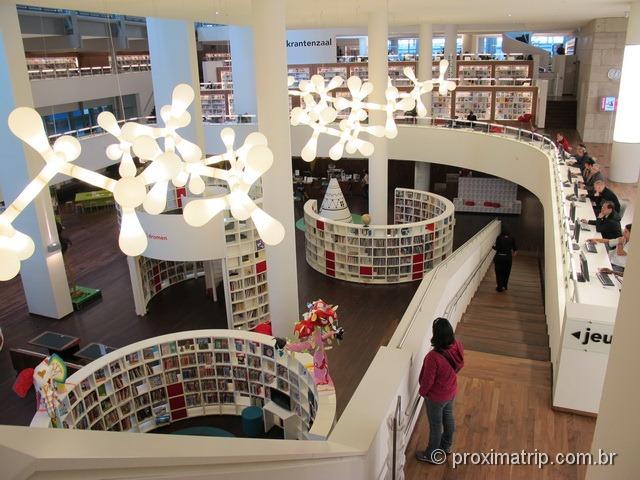 Openbare Bibliotheek - a biblioteca moderna de Amsterdam!