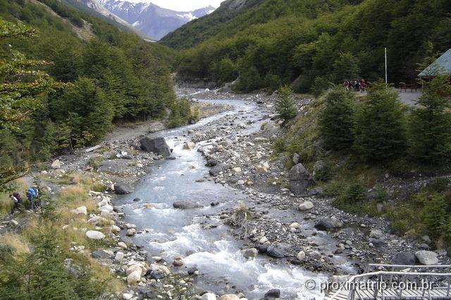 trilha do Mirador de Las Torres - trecho do albergue y camping chileno - Torres del Paine