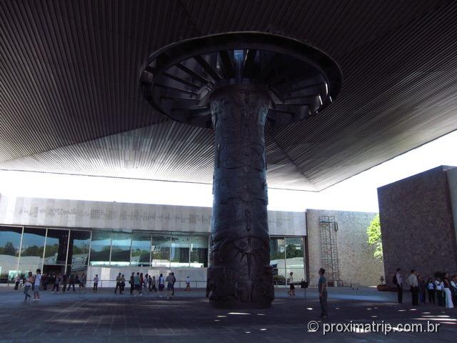 Museu Nacional de Antropologia Cidade do México - área externa