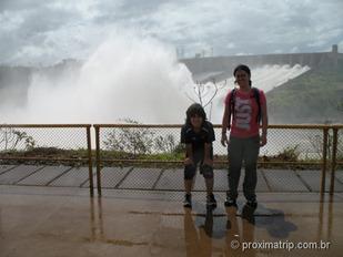 mirante do vertedouro - usina de Itaipu