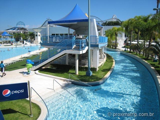 Lazy River vazio pela manhã - Wet'n Wild de Itupeva