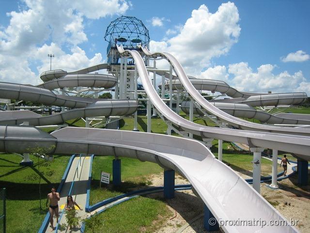 Toboágua quase vertical Kamikaze - Wet'n Wild de Itupeva