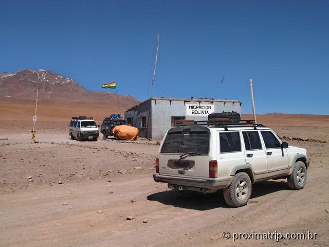 Posto de controle de imigração na fronteira Chile - Bolívia