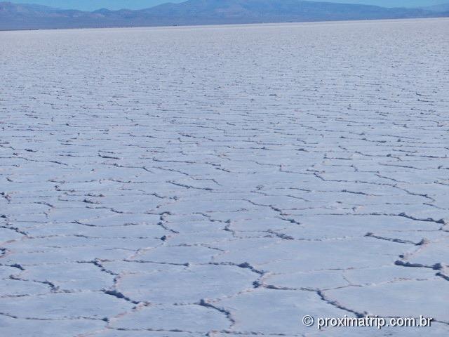 Estrada RN52 passa lado salar Salinas Grandes