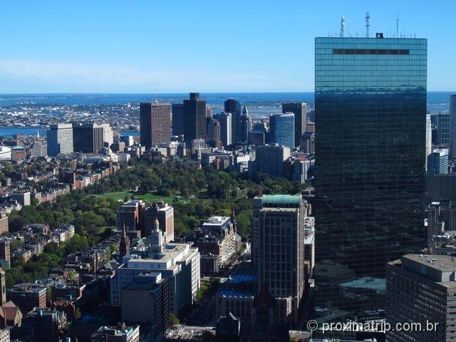 O boston common e a John Hancoock Tower vistos do Prudential Tower