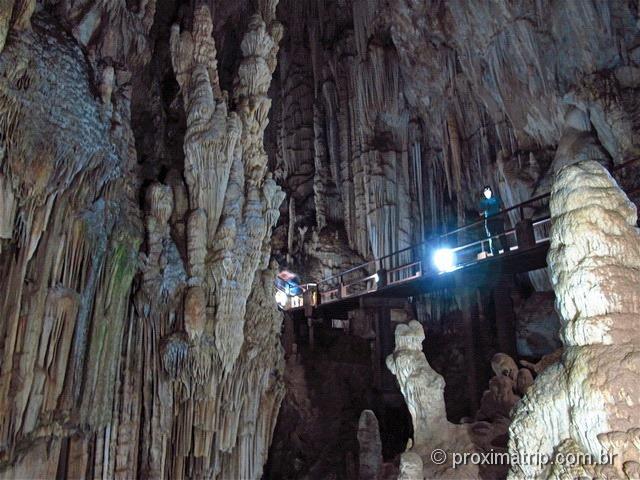 Caverna do Diabo milhares espeleotemas estalactitis estalagmites