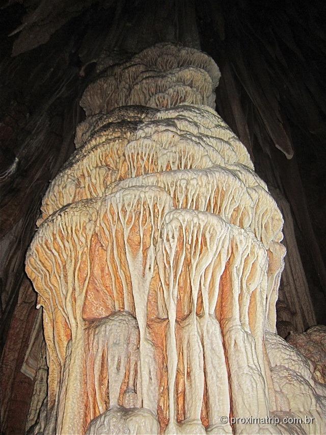 Espeleotema em forma de cogumelo ou couve-flor ? Caverna do Diabo