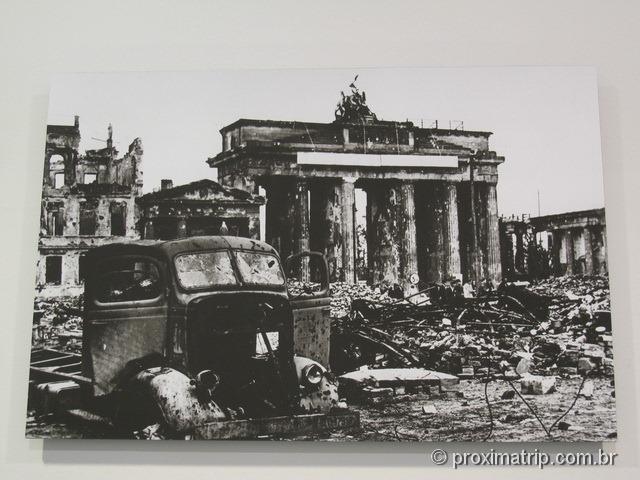 Portão de Brandemburgo (Brandenburger Tor) após a Segunda Guerra Mundial