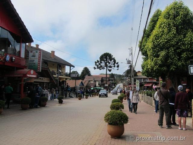 Rua principal cidade Monte Verde