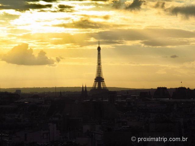 Torre Eiffel vista do Centre Pompidou Paris