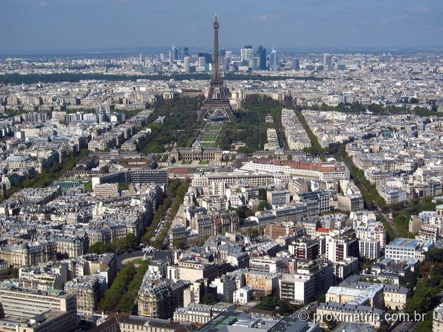Torre Eifel vista do alto da Torre Montparnasse - Paris Torre Eifel vista do alto da Torre Montparnasse - Paris