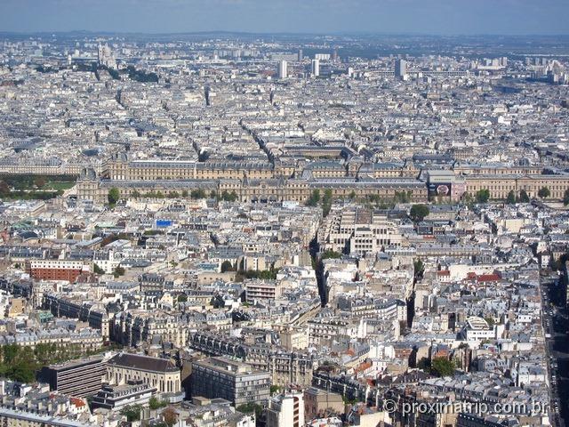 Museu do Louvre visto do alto da Torre Montparnasse - Paris