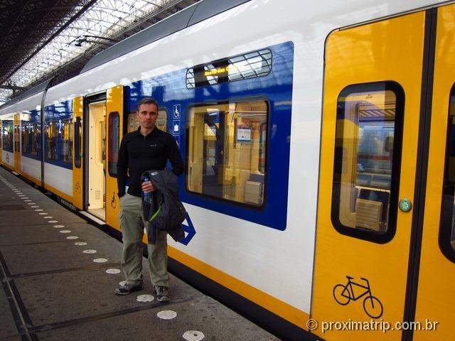 Trem até os moinhos Zaanse Schans - Amsterdam