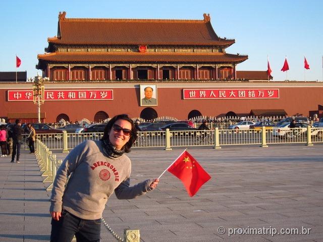 Pausa para foto com o Mao Tsé Tung (!) na Praça da paz Celestial - Pequim