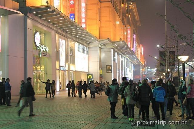 Mc Donalds em Pequim - rua Wangfujing