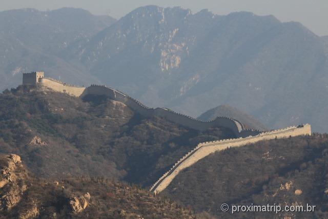 A Muralha da China as vezes se parece com serpente...