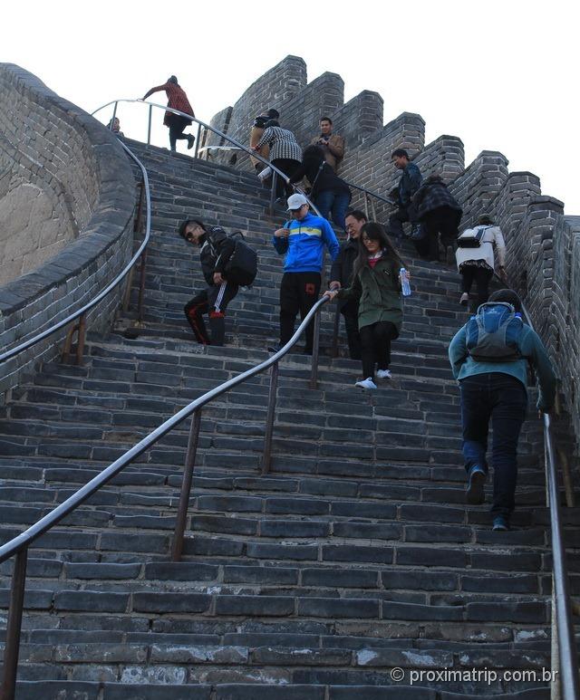 Muralha da China - nos trechos mais íngremos há escadarias