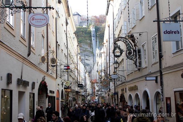Belíssima rua em Salzburg - Geteidegrasse