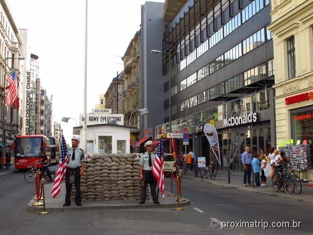 Muro de Berlim: Checkpoint Charlie