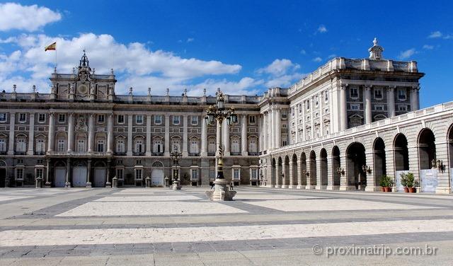 O que fazer em Madri: o Palácio Real é uma das principais atrações da cidade!