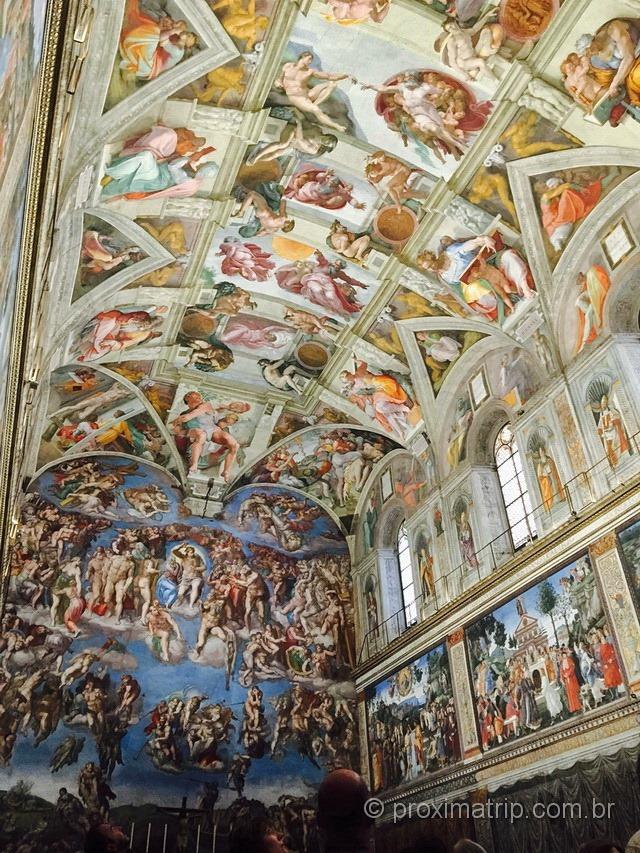 Vaticano: teto e altar da Capela Sistina, pintados por Michelangelo