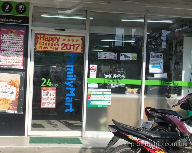 loja-conveniencia-chip-pre-pago-celular-tailandia-family-mart