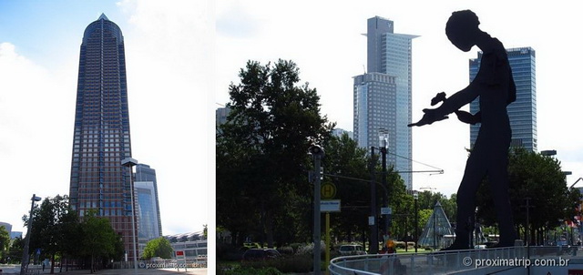 Messe Frankfurt - Hammering man