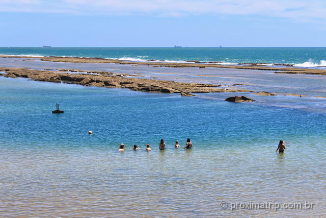 Praia de Muro Alto, águas calmas e sem ondas, em Porto de Galinhas - Pernambuco