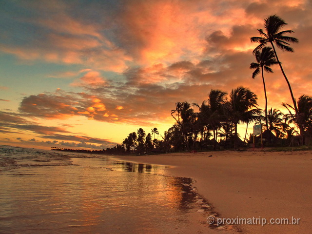 Maravilhoso por do sol na praia de Muro Alto, em Porto de Galinhas