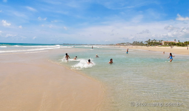 Bancos de areia formam fantásticas piscinas naturais na Praia do Cupê, em Porto de Galinhas