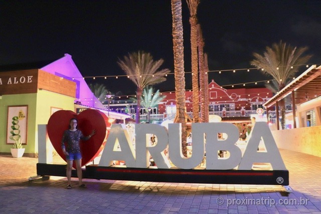 Letreiro I love Aruba em Palm Beach