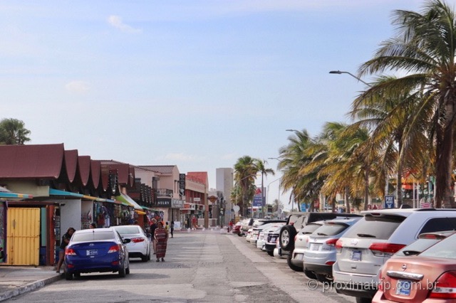 Lojas de artesanato e souvenir - Oranjestad 