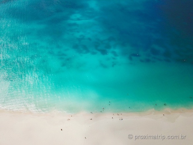 Praia Eagle Beach vista com drone - Aruba