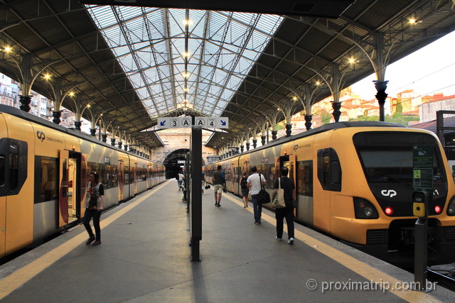 Trens de Porto até Braga, na estação São Bento