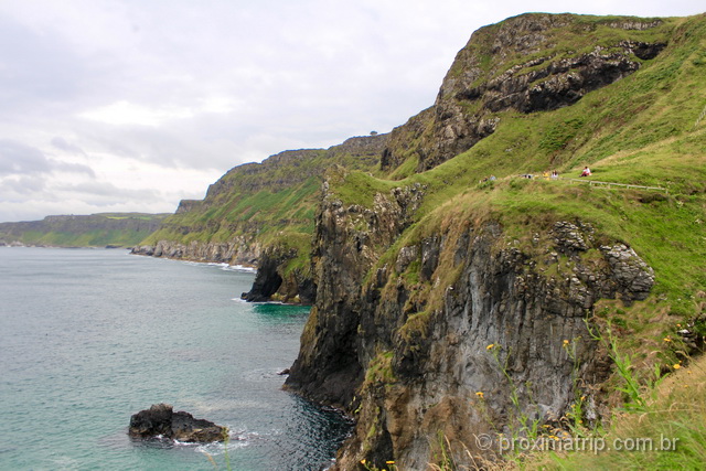 O que fazer na Irlanda do Norte: belas e dramáticas paisagens caracterizam costa do país