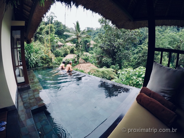 Villa com piscina de borda infinita privativa no Hanging Gardens of Bali!