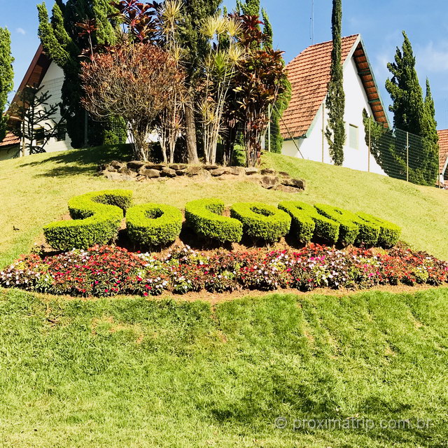 Nome da cidade de Socorro em jardim na entrada da cidade!