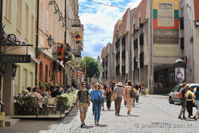 o que fazer em Vilnius - passear rua Pilies