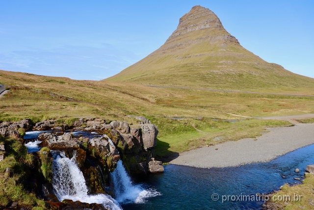 Kirkjufell: a montanha é um dos principais pontos turísticos da Islândia!