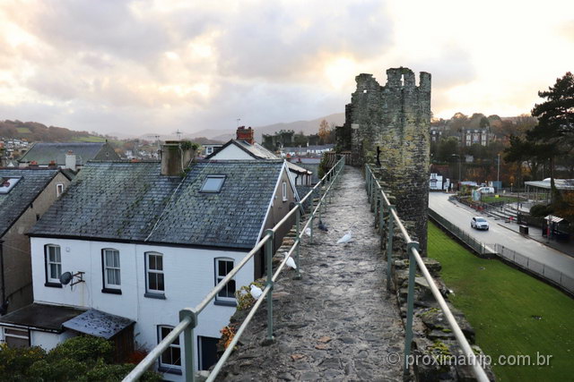 Passeio em Conwy: caminhando pelas antigas muralhas da cidade