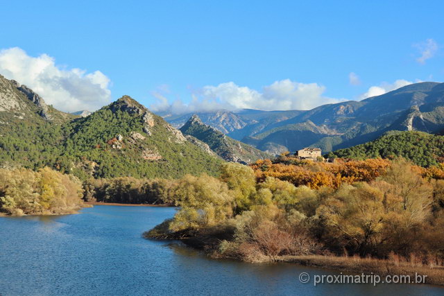 região dos Pirineus, entre Espanha e Andorra