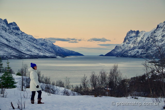 Os fiordes em Tromso: um lugar remoto e belíssimo