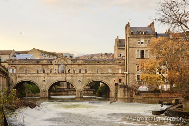 A bela Ponte Pulteney em Bath